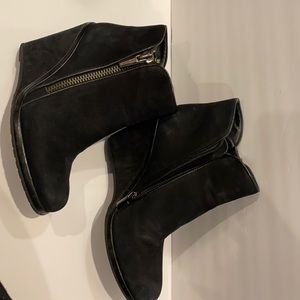 Vince Camuto Wedged Black Suede Boots